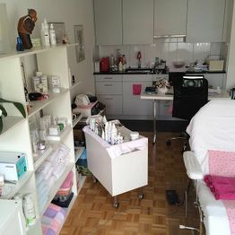 Kosmetikstudio - Soins de Beauté - Zürich, Witikon